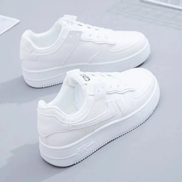 Casual Sports Shoes Spring and Autumn Fashion New Comfortable Round Toe Thick-soled Breathable Sports Shoes with Random Letters on the Upper Lady T Fashions