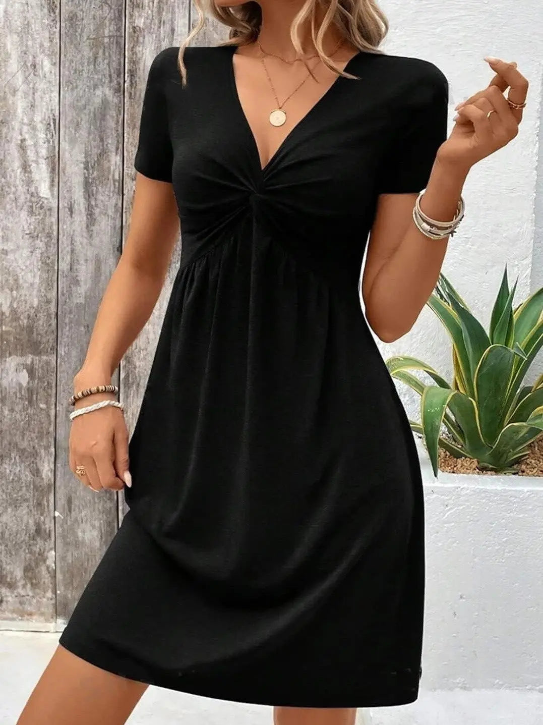 Color Cotton Short Sleeve V-neck Design Chest Twist Waist Dress Lady T Fashions