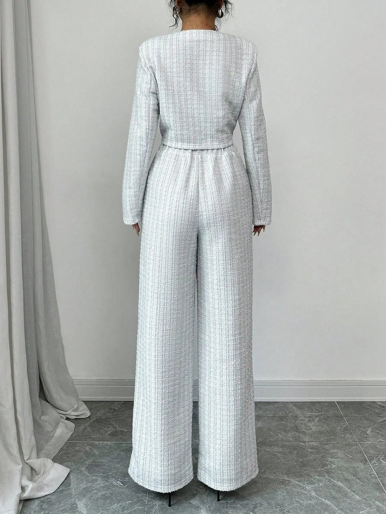 Spring And Autumn Long-sleeve Short-pants Suit, Tweed Short Jacket With Pearl Buttons, Elegant Round Neck Pearl Button Textured Jacket And Long Pants, Suitable For Commuting, Leisure, Dating, And Vaca Lady T Fashions