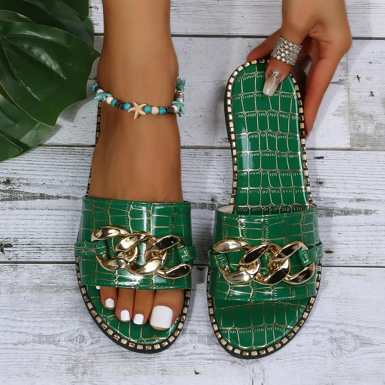 Women's Metal Chain Decor Flat Slippers, Fashion Open Toe Non Slip Slides Shoes, Casual Outdoor Slippers Lady T Fashions
