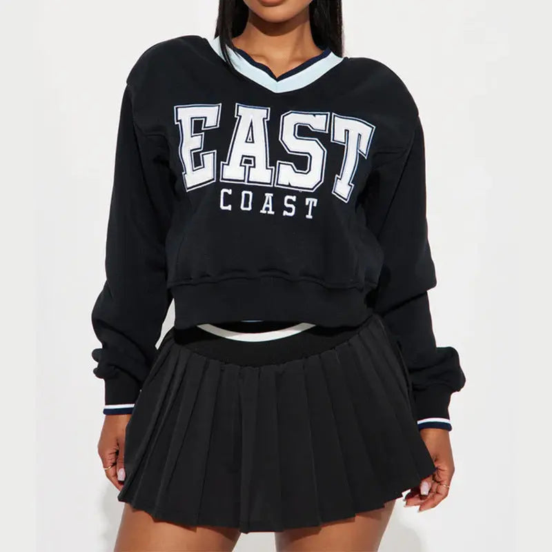 Letter Printed V-neck Long-sleeved Sweater Elastic Pleated Skirt Suit Lady T Fashions