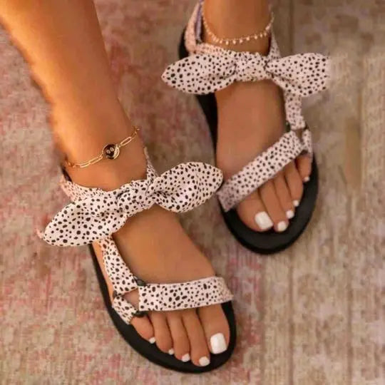 European And American Women's Sandals 21 Years Of Summer New Style Flat Bottom Lady T Fashions