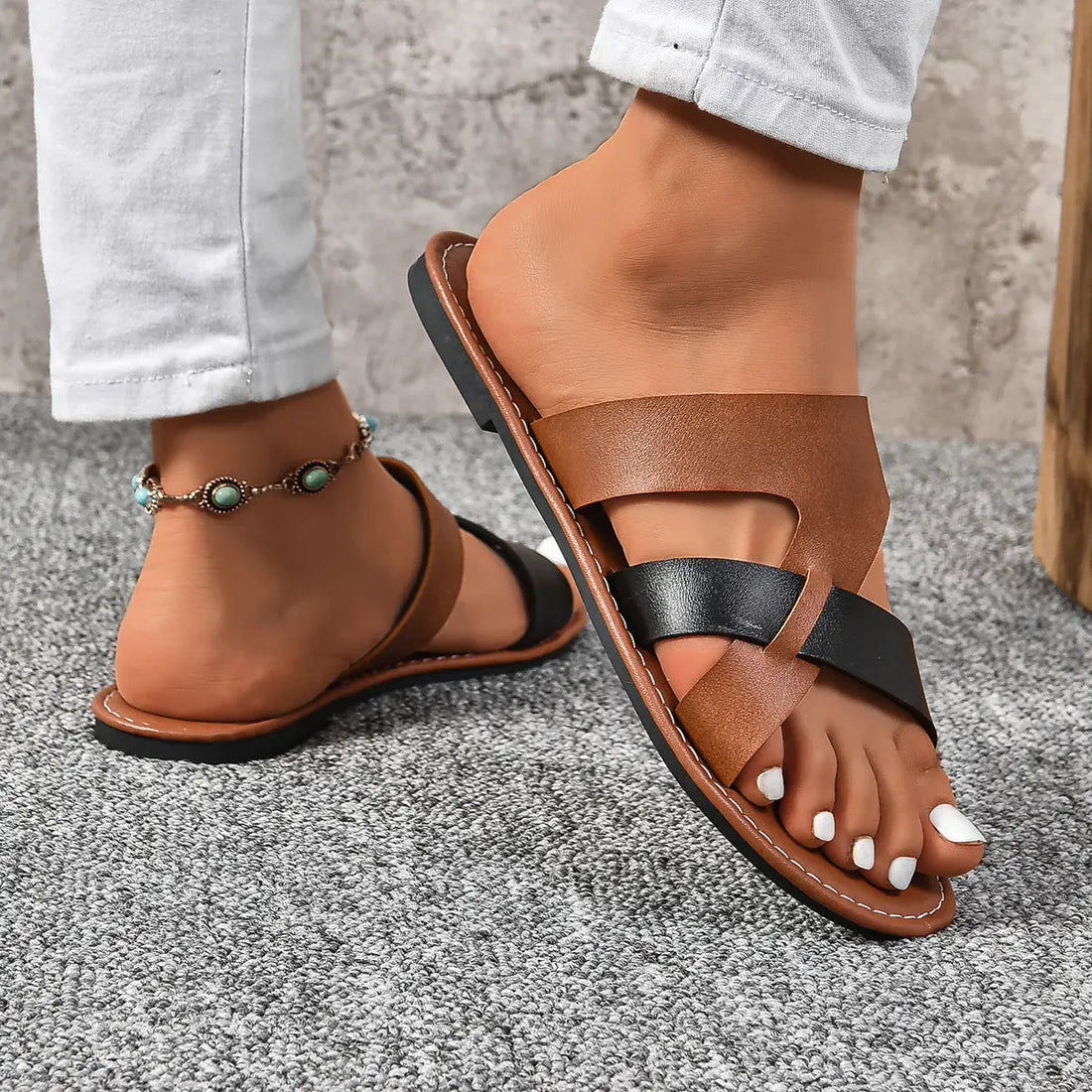 Round Toe Color-blocking One-word Women's Fashion Plus Size Platform Slippers Lady T Fashions