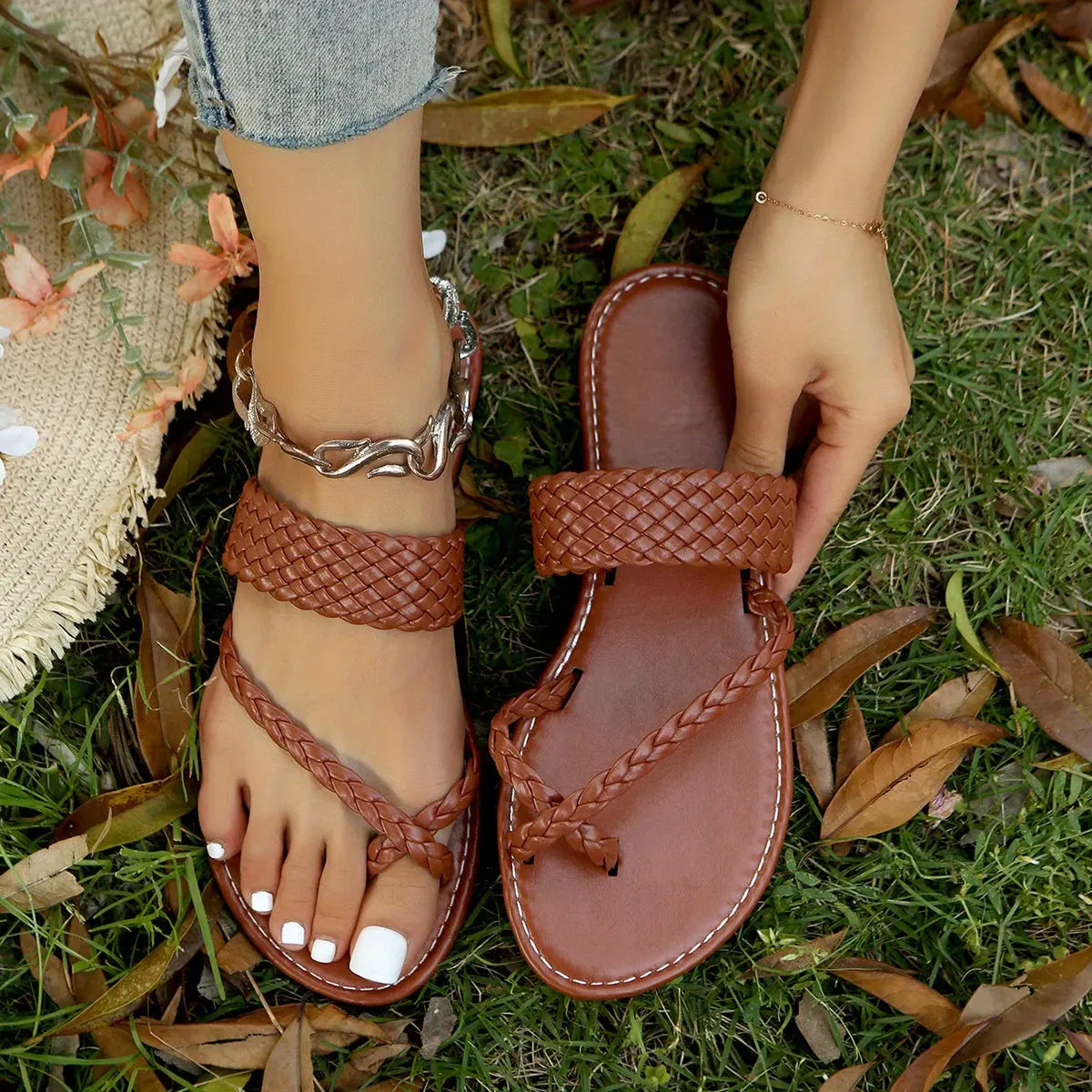 Women's Flat Slide Sandals, Toe Loop Braided Band Slip On Shoes, Casual Beach Slides Lady T Fashions