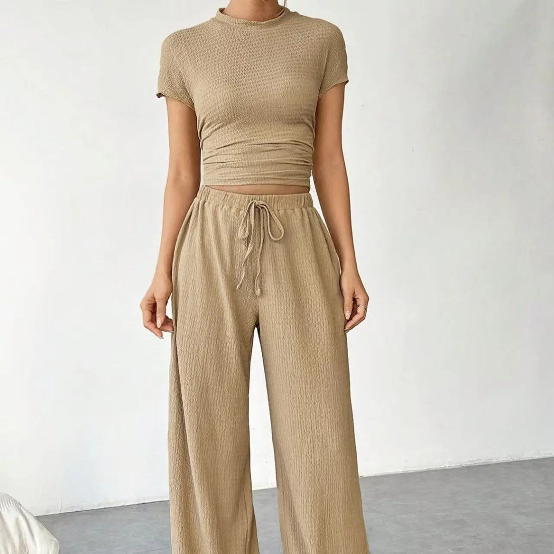 Women's Solid Color Short Sleeved T-shirt High Neck Top Loose Casual Pants Set Lady T Fashions