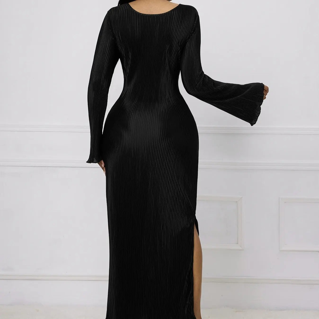 Ladies' Solid Color Fashionable Autumn And Winter Flared Sleeve Ribbed Slit Elegant Long Sleeved Dress Lady T Fashions