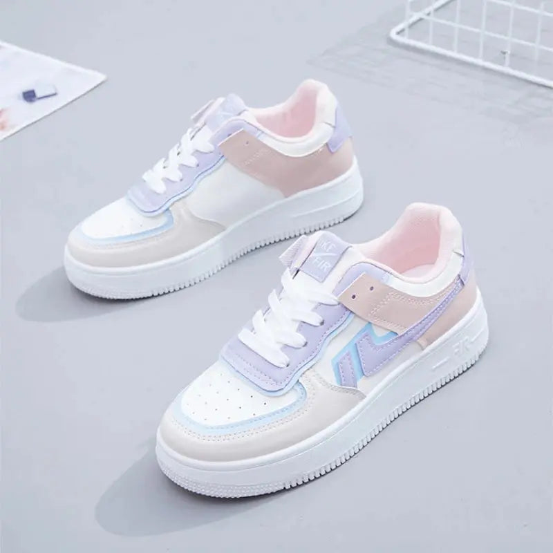 Casual Sports Shoes Spring and Autumn Fashion New Comfortable Round Toe Thick-soled Breathable Sports Shoes with Random Letters on the Upper Lady T Fashions