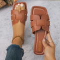 Luxury Summer Slippers Women Flat Outdoor Trend Beach Sandals Female Flip Flops Brand Design Slides Shoes Woman 2025 Big Size 43 Lady T Fashions