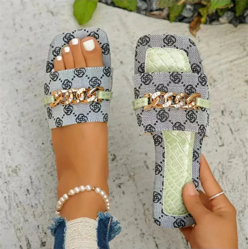 2024 New Summer Women Flat Slippers Luxury Outdoor Beach Flat Sandals Trend Brand Designer Slippers Women Big Size Slides Women - Lady T Fashions