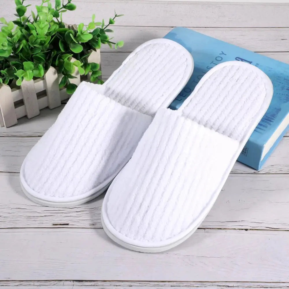 1Pair Winter Warm plush Slippers for Women Men Home shoes Nonslip Slides Fluffy Slippers Couple Indoor Bedroom House Slippers Lady T Fashions