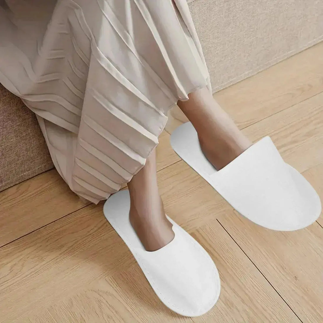 Spa Slippers 10 Pairs of Brushed Plush Closed-toe Disposable Slippers for Men and Women Suitable for Families Guest Hotel Tra Lady T Fashions