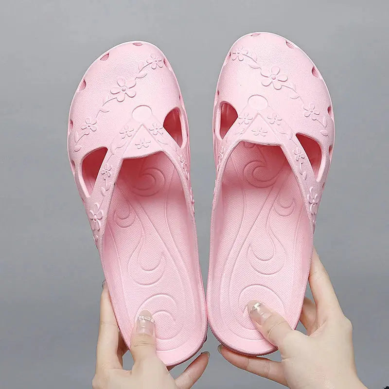 Summer Women's Slippers Fashion Breathable Outdoor Platform Baotou For Women Jelly Slippers Indoor House Beach Roma Hole Shoes Lady T Fashions