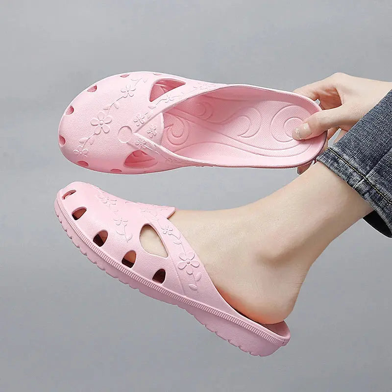 Summer Women's Slippers Fashion Breathable Outdoor Platform Baotou For Women Jelly Slippers Indoor House Beach Roma Hole Shoes Lady T Fashions