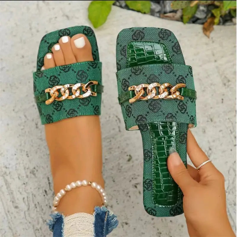 2024 New Summer Women Flat Slippers Luxury Outdoor Beach Flat Sandals Trend Brand Designer Slippers Women Big Size Slides Women - Lady T Fashions