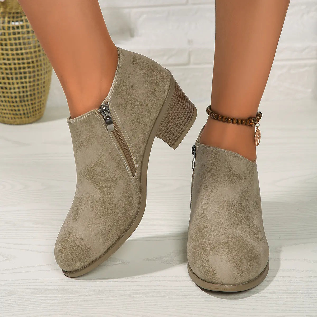 Chunky Heel Round Toe Ankle Boots With Side Zipper Design Fashion Fall Winter Short Boots For Women Shoes Lady T Fashions