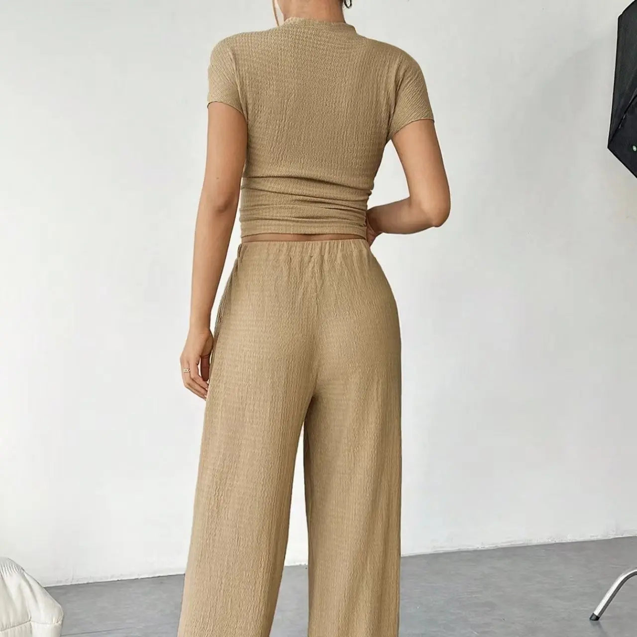Women's Solid Color Short Sleeved T-shirt High Neck Top Loose Casual Pants Set Lady T Fashions