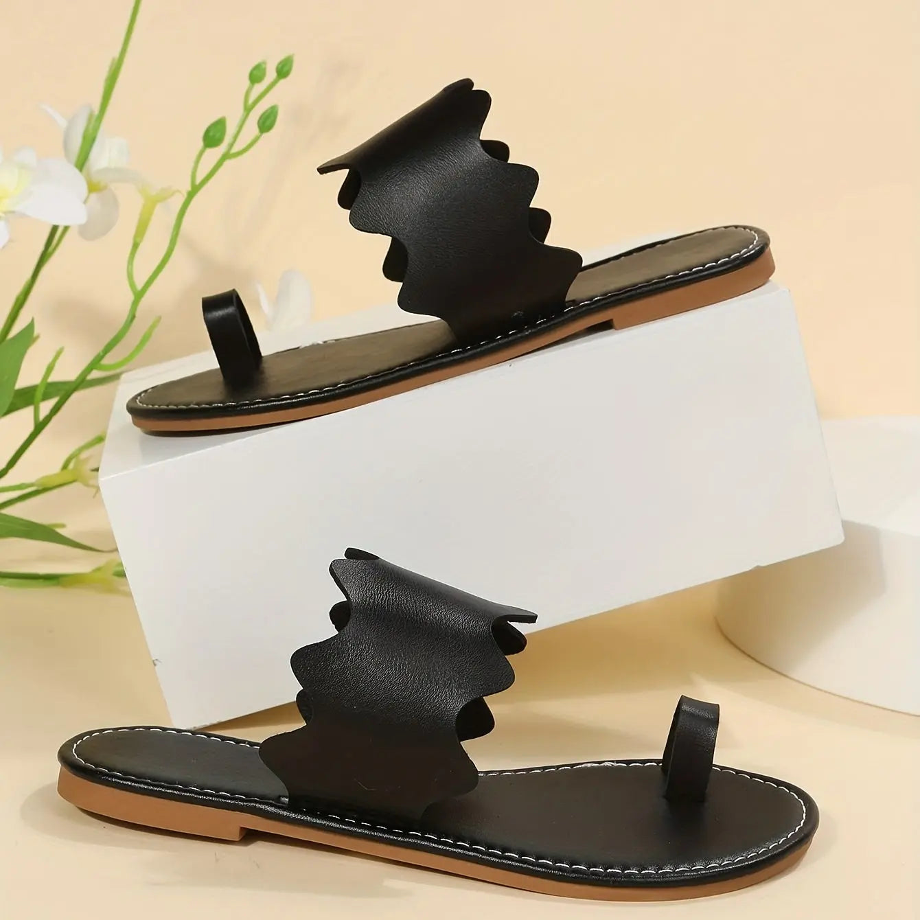 Women's Flat Slide Sandals, Black Open Toe Non Slip Toe Loop Shoes, Casual Outdoor Beach Slides Lady T Fashions